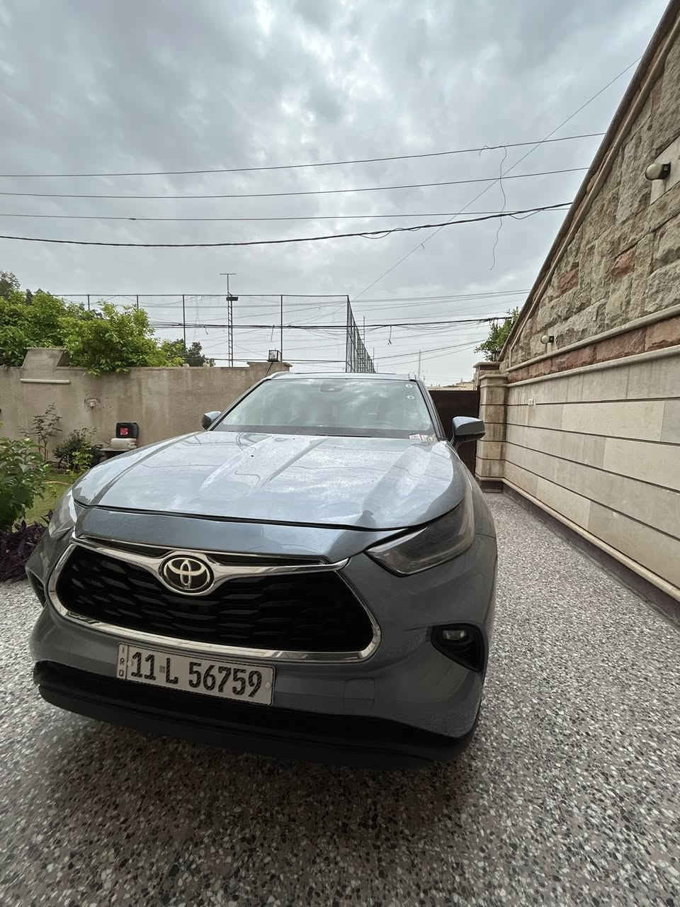 سلام عليكم 
هايلندر XLE 2022 
V6 3500
7راكب منفصل VIP 
سلايت كشنات جلد 
تدفئه كشنات 
3وضعيات قيادة 
نقطة عمياء 
حساسات 
شاشة جبيرة 
زنون كشافات ضباب 
اوتو3 هولد سايد بريك كهرباء 
3قطع تبريد تحكمات ستيرن جهتين 
تحديد مسار 
رادار 
السيارة كلش جديدة وكاملة من كل النواحي 
ماشية 58 ألف 
رقم بغداد  بسمي تحويل مباشر
السعر 250 
حادث جاملغ وبنيد فقط 
ومن امريكا بيها كلير جاملغات خلفية 
***********
