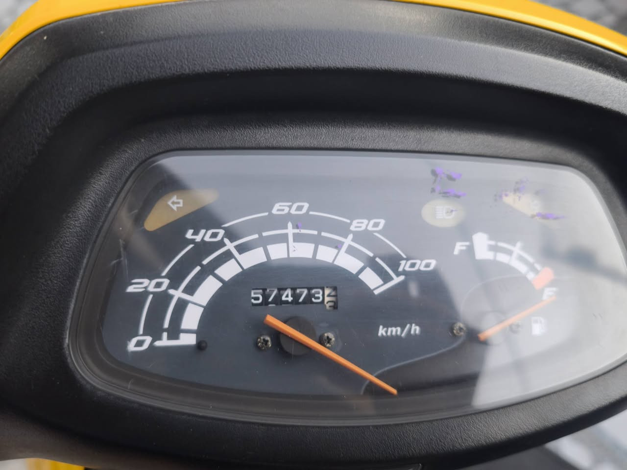 سبيسي ياباني نازل من الرمبه صارله شهرين ونص كلشي وكاله واصلي المكينه برغي ما مفتوح منها كهربائيات كلها سليمه مختصر امفوله وكله تبديل دهن اصلي وبانزين محسن مكاني كوت زهراء
***********
