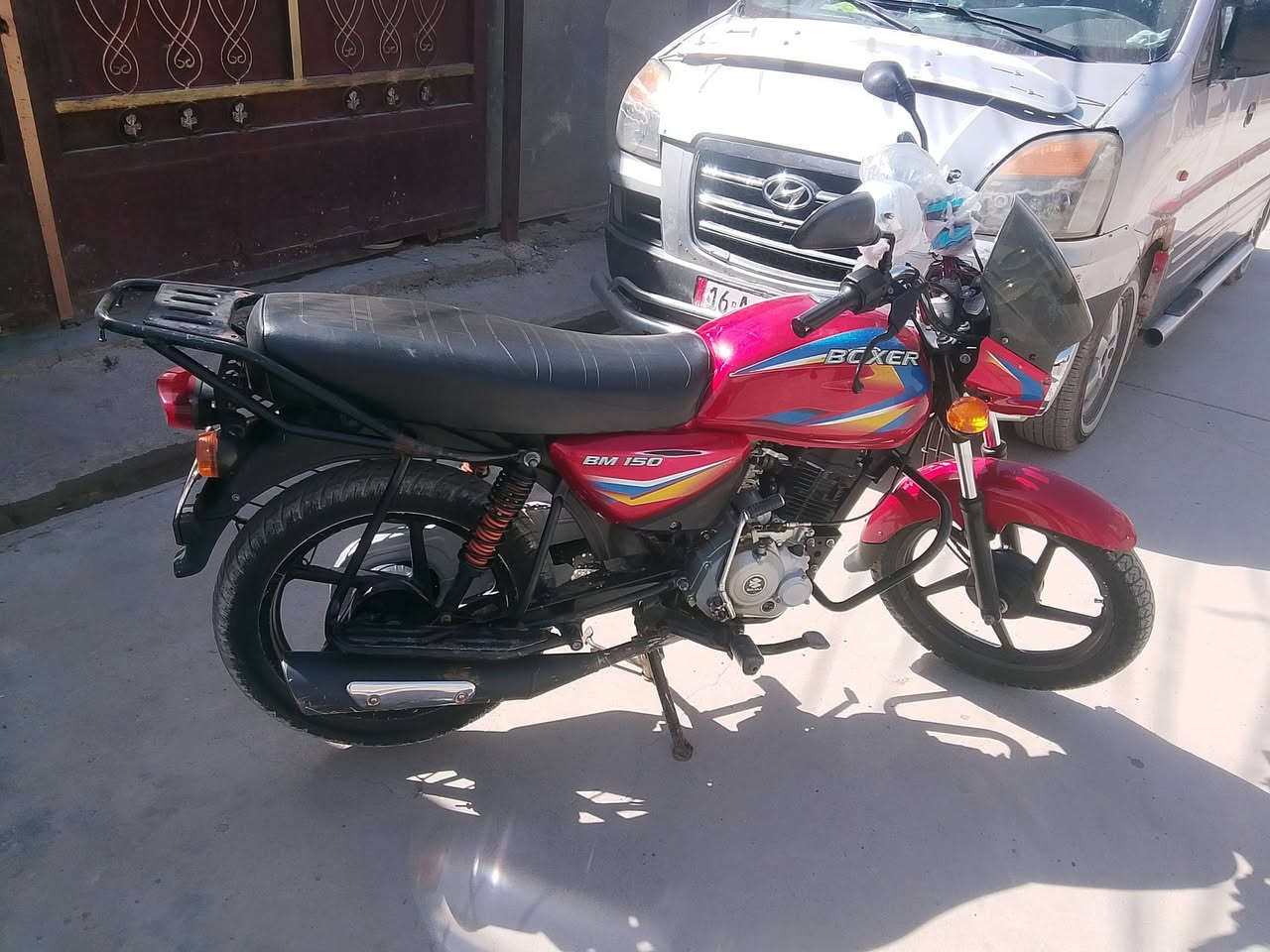 سلام عليكم دراجة بوكسر للبيع موديل 2019كفالة عامة اوراق كاملة اصولي مامفتوح بيهة خيط بوخار السعر 950وبيهة مجال للطيبين عنوان ديالى خان بني سعد للاستفسار الاتصال ***********اتصل ودلل
