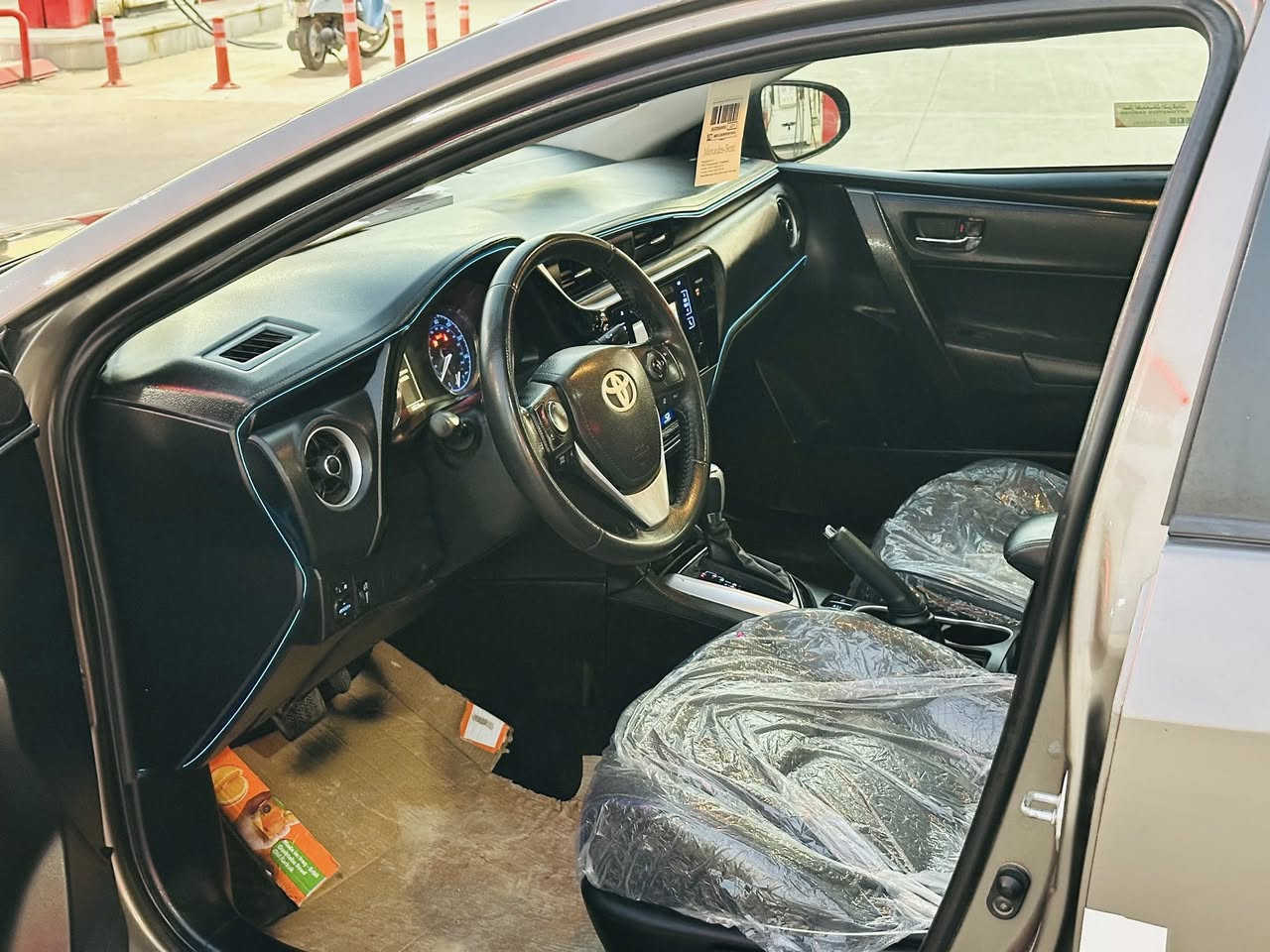 كرولا موديل 2017 مواصفات Se كشن جلد ويل ١٧ تحكم كير رياضي تحكم ژينكه سنوية هزة رقم كلها 2030 سيارة بيها بونيت و جاملغ شبر  دواخل بي طرف سايق باقي مكفول كفالة من صبغ و تعديل و شخط گير محرك شرط صدرها جديد ٤ طايرات جديد سعرها 133 بي مجال بسيط عنواني كركوك ايسكان 
اسيا   :    ***********
كورك : ***********
