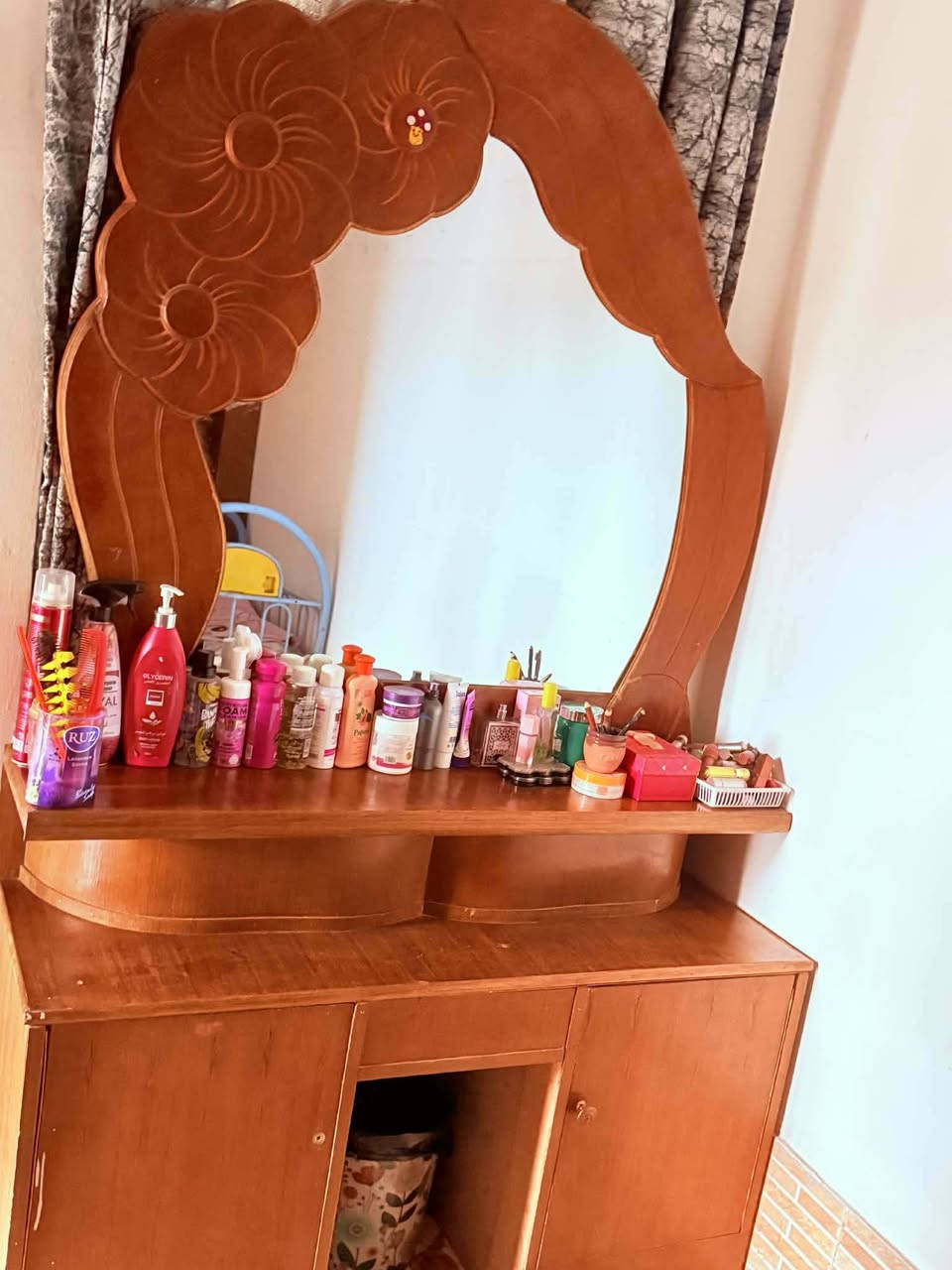 غرفه تزكام اخت الجديده السعر 600
***********
