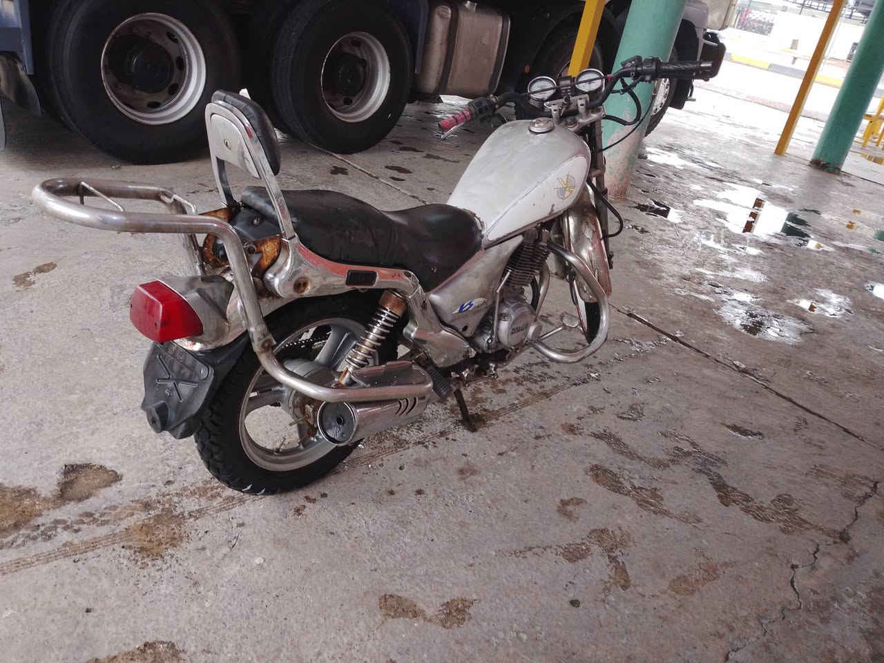 سلام عليكم دايلم للبيع مجفت جديد يعني ع سحك ماطور سلف نضيف تايرات جدد سعر 325وبي مجل
***********
