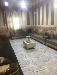 قنفات ٢ طخم عدد ١٠ قطع مع طبله عدد ٢  للاستفسار 07732375999 Singapore