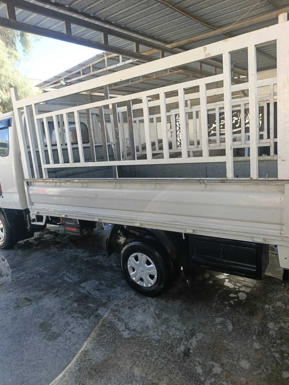 سلام عليكم كيا ام عيون 2002 رقم الانبار سنويه مو منتهيه  اصوليه مكفوله كفاله عامه من ظربه شاصيها كفاله من الكص ودك محرك كفاله كير كفاله والك الفحص كلشي شغال بيها سعر 75 وبيها مجال العنوان الرمادي ابو طيبان ***********
