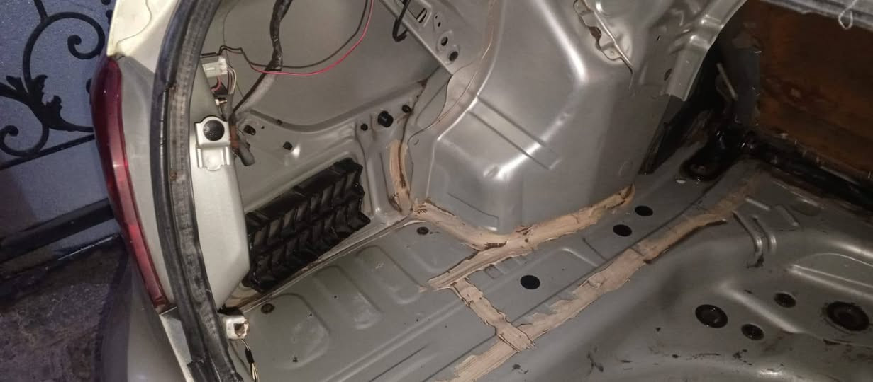 سلام عليكم تيوتا يارس 2007خليجي محرك كبير صدر امامي وخلفي جديد كهربائيات كلهة شغالة تدفئة وتبريد شغال داخل جديد شاشة تاب وكامرة خلفية مصبوغة عام سنوية جديدة وهزة جديدة ورقم نكليزي بسمي سعر 70بيهة مجال مكاني بغداد حي الجهاد تصال 📞***********
