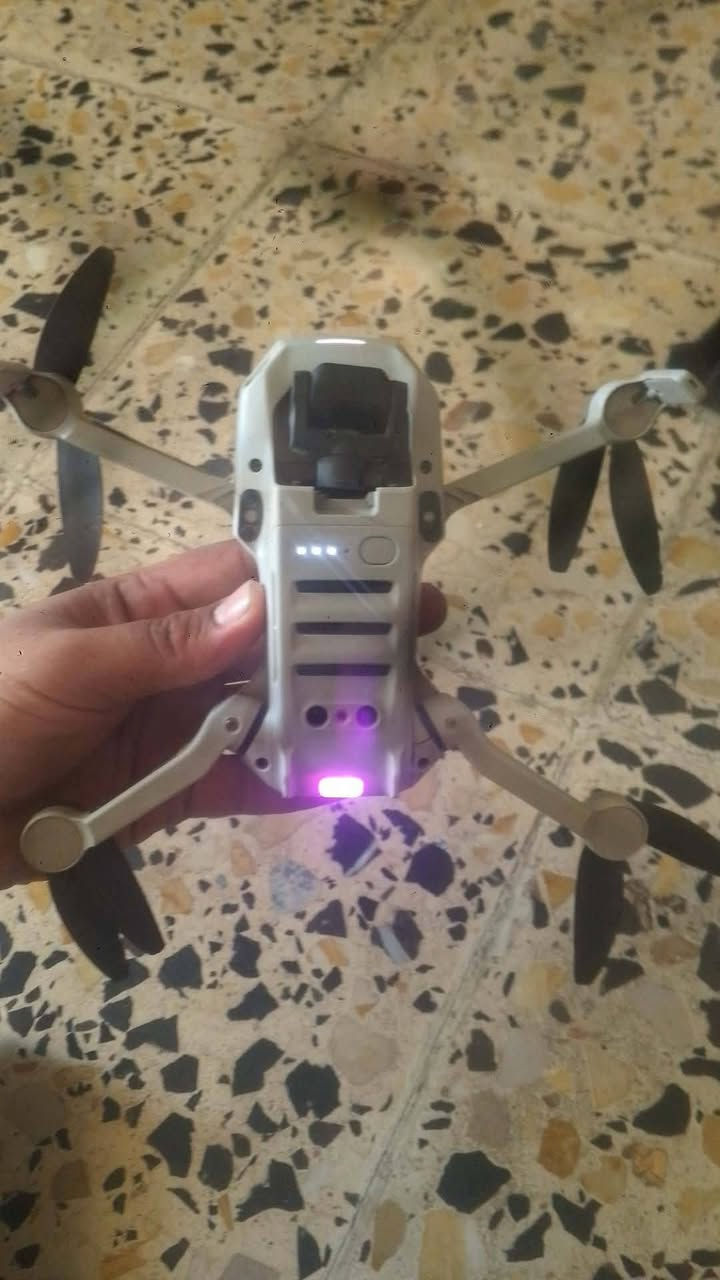 طياراه مسيره لتصوير
مدا الرتفاع 500متر
مدا البعد 5 كيلو 

3 بطاريات    البطاريه الوحده 30 دقيق 

دقت التصوير 4k 

السعر 650  بيه مجال 
الشرائح تعال خاص


**إذا كنت صاحب هذا الإعلان وتريد حذفه لأي سبب، رجاءا أرسل رسالة إلى الدعم الفني**