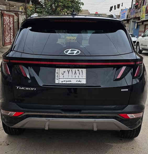 السلام عليكم
للبيع سيارة هيونداي توسان 2022 

المواصفات

وارد امريكي .. 

فول 1/1  HTRAC

شاشة دجيتال 

كاميرا 360 امامي خلفي 

كاميرا بالمري جانبية 

رادارات امامية خلفية جانبية 

فتحه سقف بانوراما بالكامل

مثبت سرعة 

تحكمات ستيرن 

شفتات ستيرن 

محرك 2500  GDi

مقاعد جلد تحكم كهرباء 

تدفئة  وتبريد المقاعد الامامية 

قطعتين تبريد 

تدفئة المقاعد الخلفية 

وضعيات قيادة  ( 4 ) متغيرة 

عدادات دجيتال 

كير لمس بيانو

ويل كب  حجم ( 19 )

لايت زينون 4 عدسات

الممشى  43   الف  كيلو متر  

السعر  :175$  وبيها مجال 

السيارة بأسمي .. تحويل مباشر  .. بغداد ..حي اور ..ام الكبر والغزلان .. هاتف ***********
