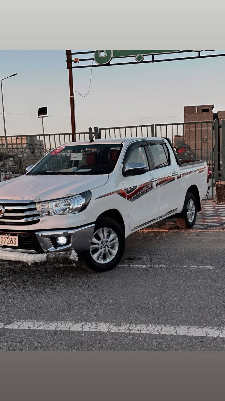 سلام عليكم اخوان فلاونزه او هيلوكس موديل 2025
سياره كفاله عامه ماشيه 1300الف وتلثميه كيلو اخت زيرو 
ضمان ساز وكاله مجانيه سياره ضمان ساز فول مواصفات تبريد خلفي حساس كامره خلفيه رقم اربيل مثبت سرعه شاحن لاسلكي مري شفط سعر (300)وبيها مجال مكان سياره بصره ***********وشكر
