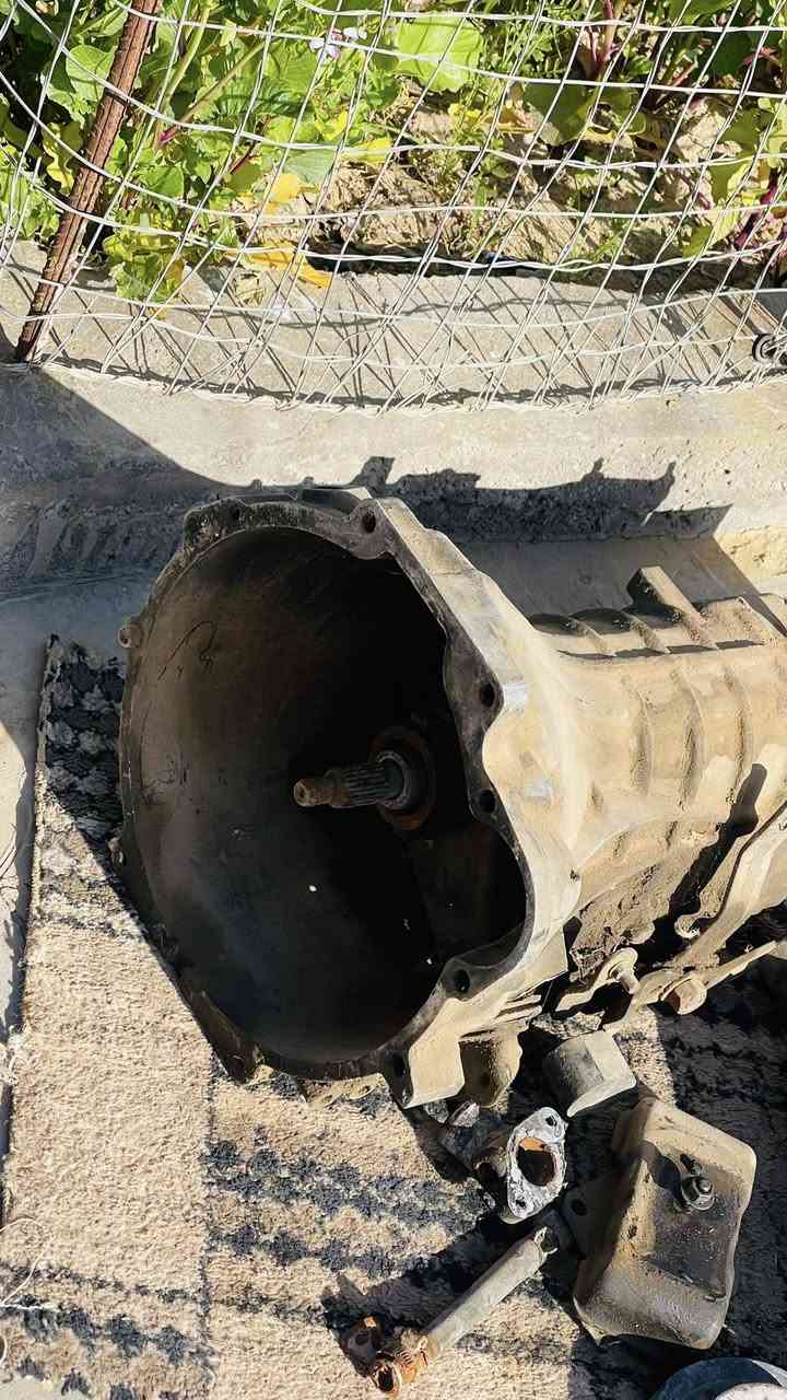 كير مفتوح  و بم و نوازل للبيع
الكير شرط الشغل مابيه اي عيب ب٢٧٠ الف و بيه مجال 
النوازل و البم على الشرط مالكالوبر ١٢٠ الف و بيهم مجال 
مكانهم كفري 
اليوم عندي روحة لبغداد و امر بديالى الي يريد حاجة يتصل علمود اجيبها اله وياي 
***********
