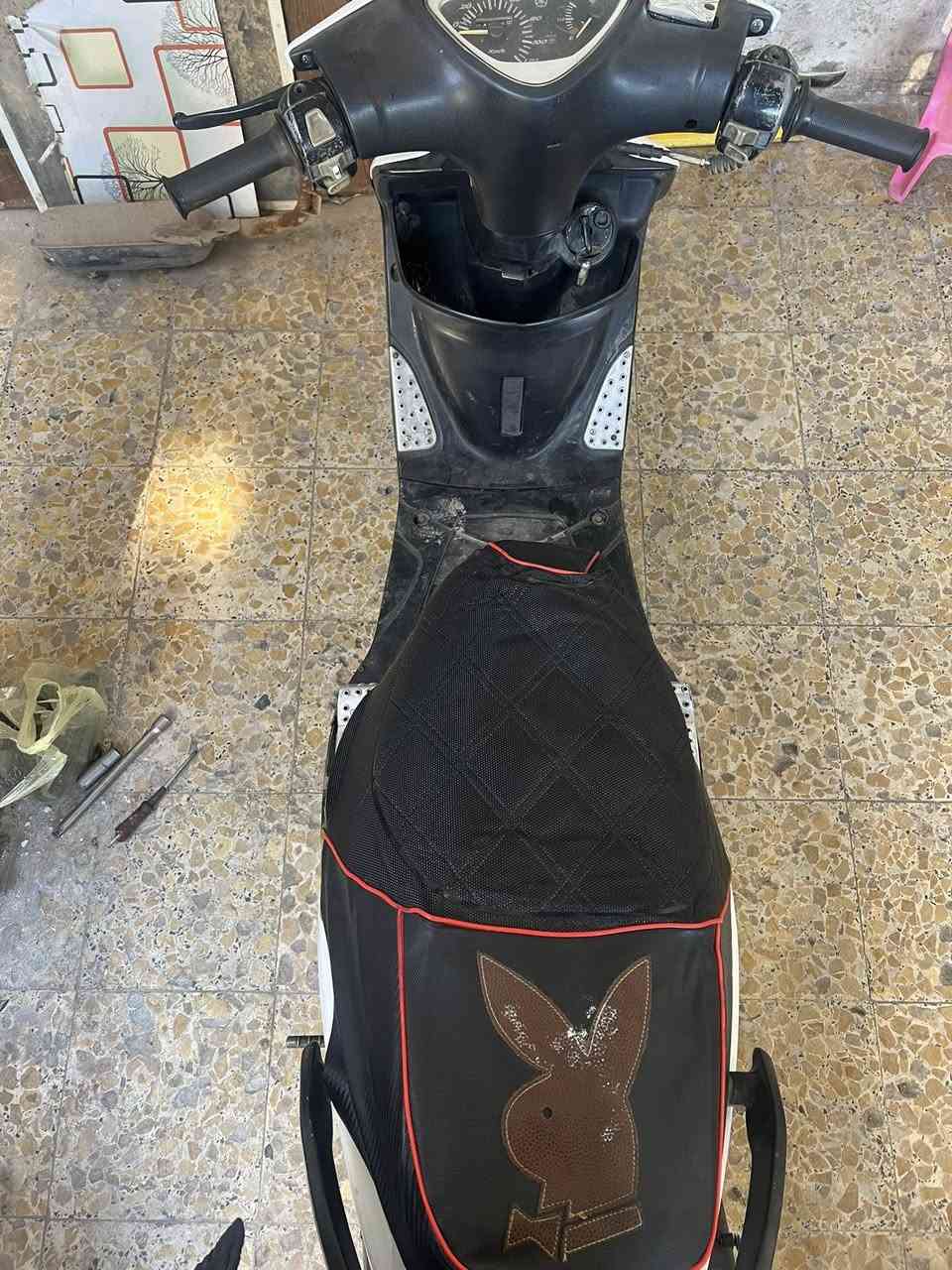 سلام عليكم دراجه ماكس عدله لبيع مكينه بلاد ٤٩ بلاد ما مفتوحه شرط فحص مكاني ميسان قضا الكحلاء السعر ٦٠٠ وبيه مجال رقم ***********
