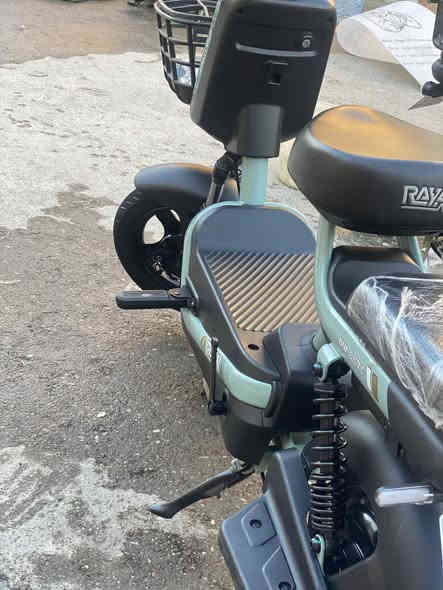 دراجه شحن ريان للبيع  المواصفات السرعه 40السعر 325وبيه مجال  الرقم *********** المكان الزعفرانيه اربع شوارع
