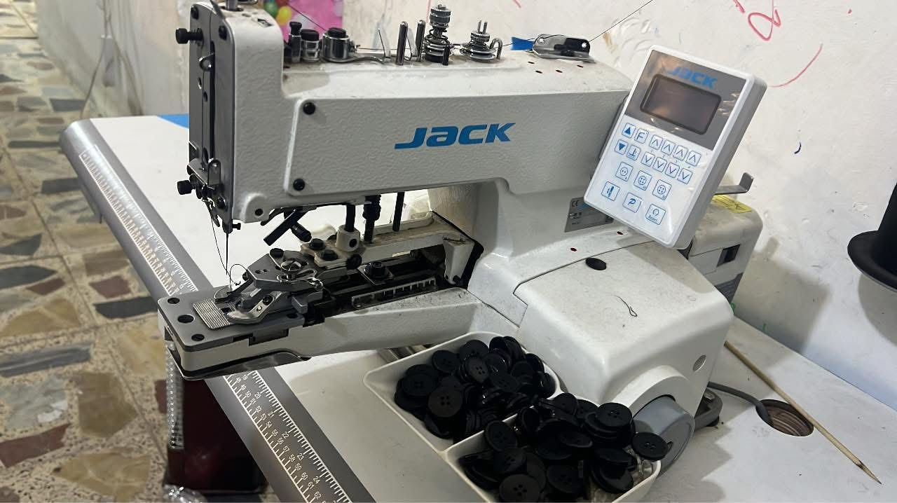 سيت الگ ودكم ( جاك الاصلي )

استخدام قليل جداً 
نظافه ٩٩ بالميه 

للاستفسار واتساب على الرقم ***********
