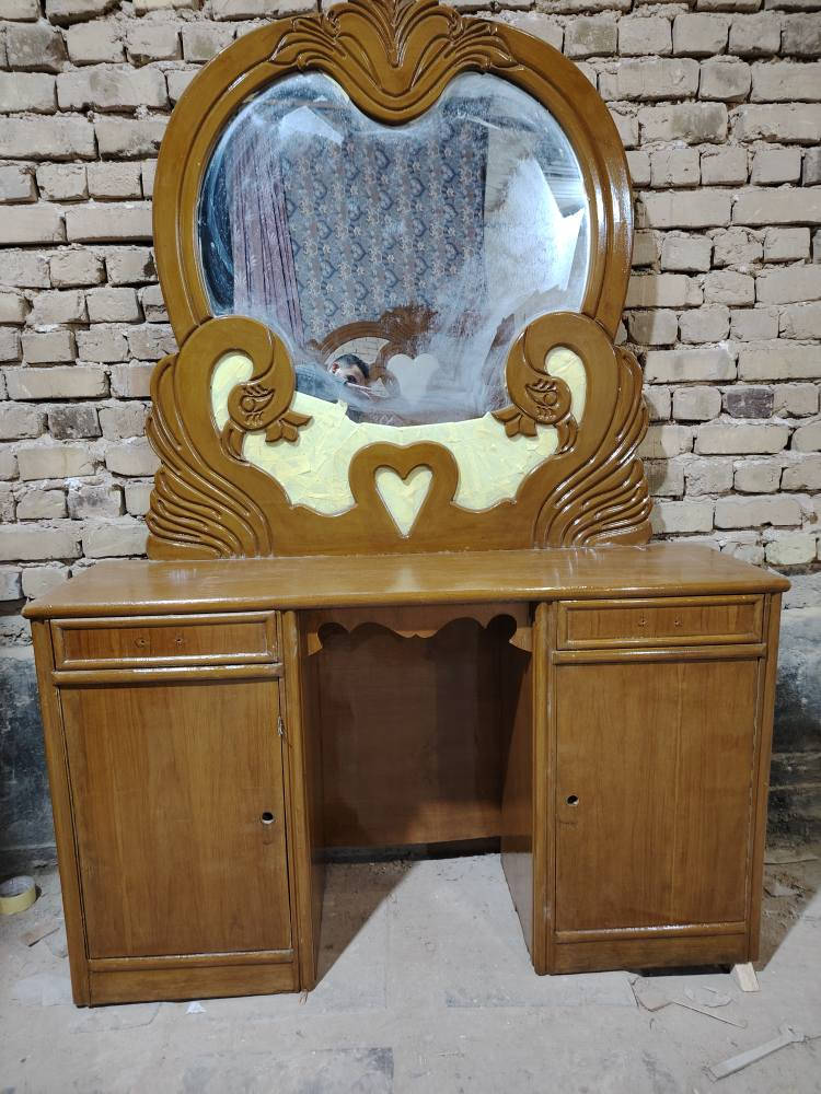 ياالله
 غرفه تسكام ونظفيه 
مصبوغه وجاهزه من كلشي
 سعره 650 شامل شد ونقل مجانا 
عنوان نجف شارع حولي للاستفسار اكثر خاص او الاتصال *********** النجف, العراق
