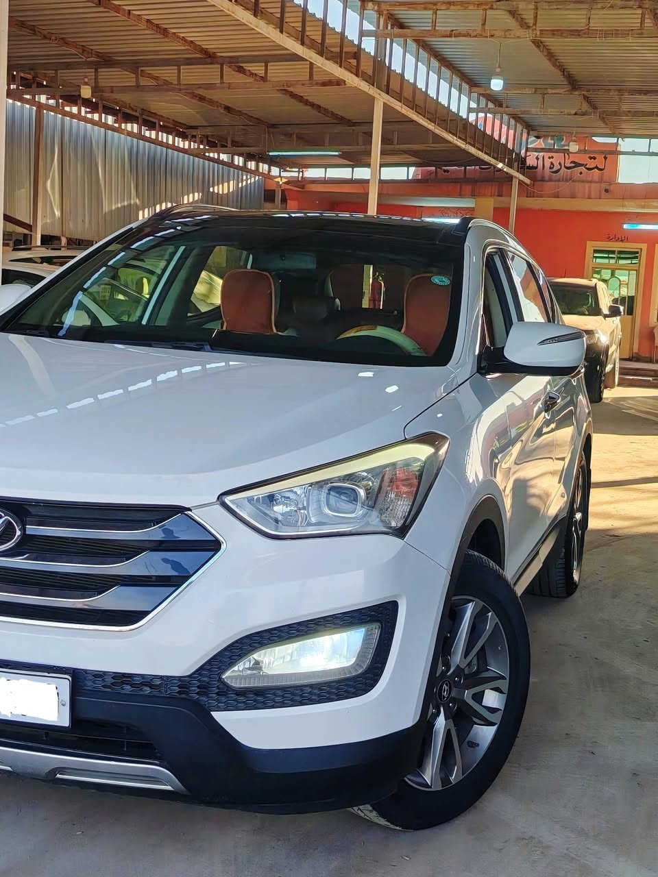 سلام عليكم سيارة سنتافي موديل 2013 خليجي مواصفات فول عدا البصمه رقم سنوية هزا جديد مكينه  V4مامفتوح 
ضرر مكانين صغار تعديل بارد فقط سيارة كلش حلو ونظيف
عنوان طريق اربيل موصل ناحية برطلة
للاستفسار ***********/***********
السعر 163$$ وبي مجال
