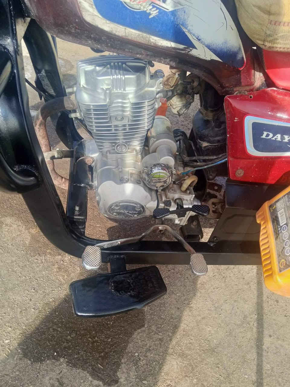 سلام عليكم ستوته اللبيع موديل 16 اوراق صولي كهربائيات كله شغاله نگرت سلف محرك برغي مامفتوح ستوته جاهزه ماناقصه اي شي هاذه رقم صاحب الستوته ***********
