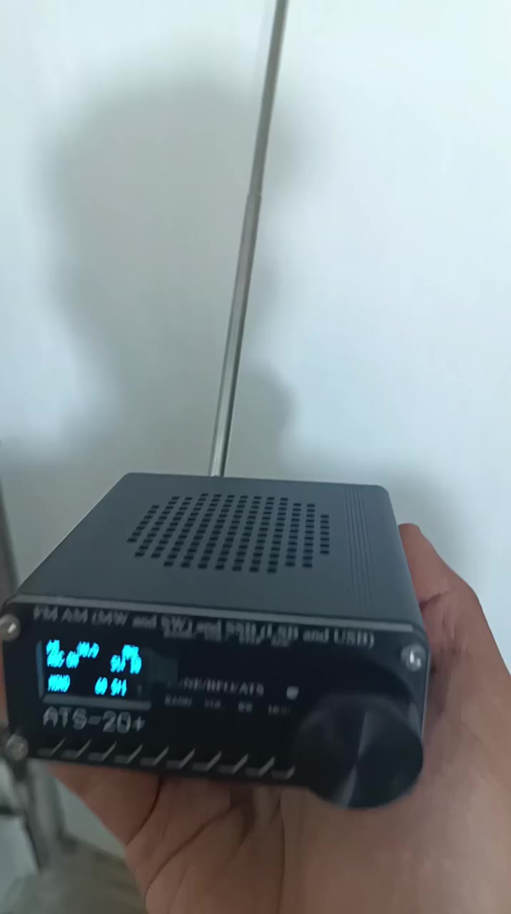 السعر ٥٠ الف
يستقبل جميع الموجات


**إذا كنت صاحب هذا الإعلان وتريد حذفه لأي سبب، رجاءا أرسل رسالة إلى الدعم الفني**