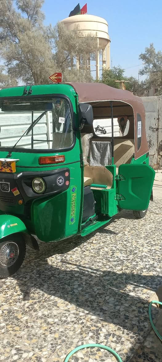 سلام عليكم تكتك للبيع موديل 22كفاله بسمي مكينه مكفوله مستعجل عله بيعته اشراي يتصل ***********
