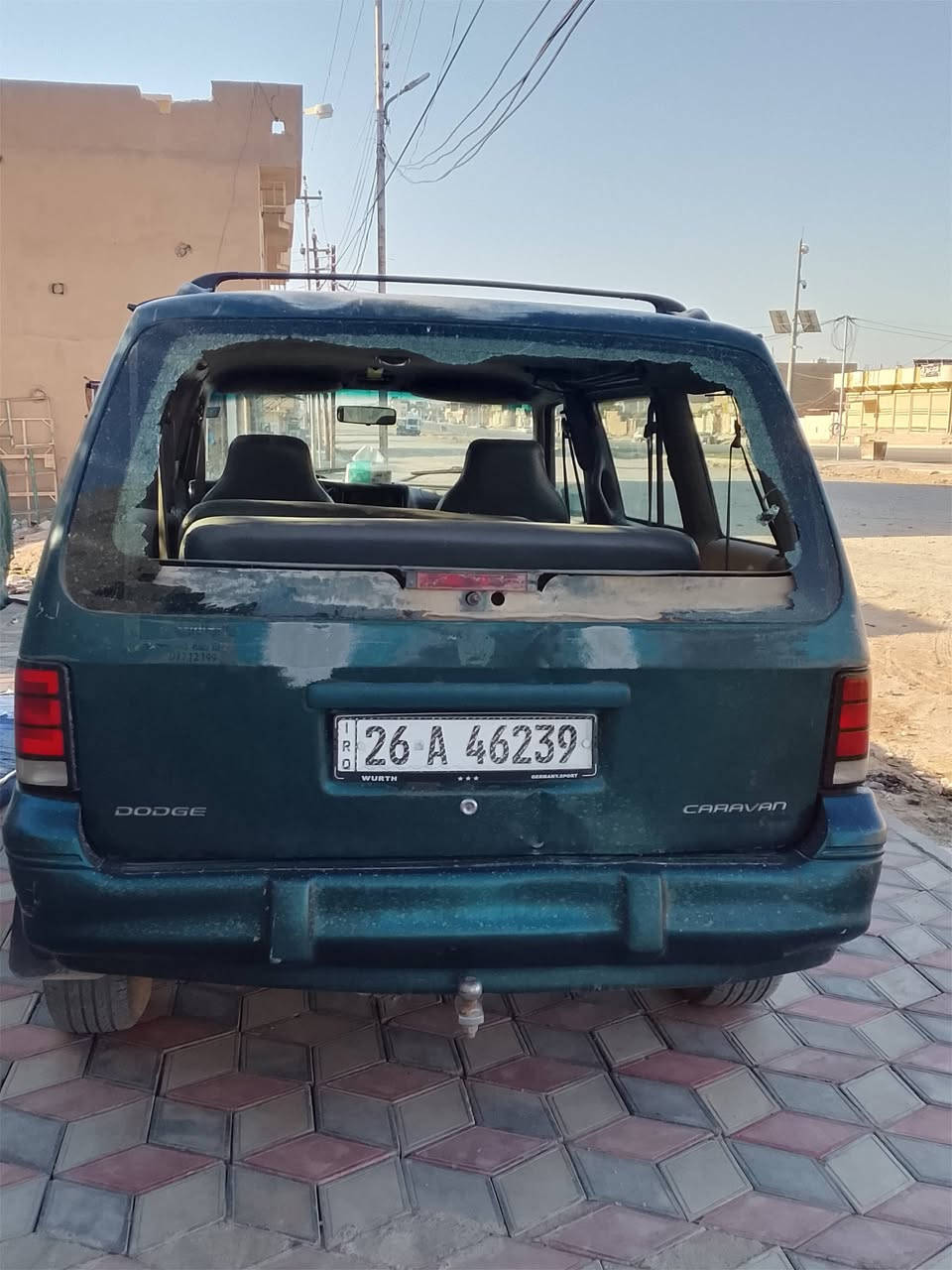 السلام عليكم 
دوج كرفان 
صلاح الدين الرقم الجديد
سنويه لل30 
كير محرك كورلا شرط 
صدرها نص عمر
السياره ناعمه حلوه بالمشي  
تايراتها زينه
داخلها نضيف 
كهربائيات شغاله 
الجام الامامي جوبي شغاله
باسمي كرابتي شرط التحويل 
نواقصها نضوح مشط ستيرن والجام الخلفية 
سعرها 30 وبيها مجال حك الجيه 
مكاني تكريت القادسيه 
***********
