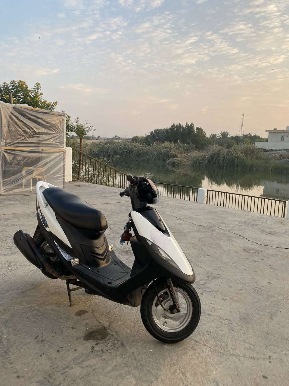 السلام عليكم ماكس للبيع نكره سلف كل شغال بيها ب٨٠٠ مجال بسيط وبيعها مستعجل كلش ***********
