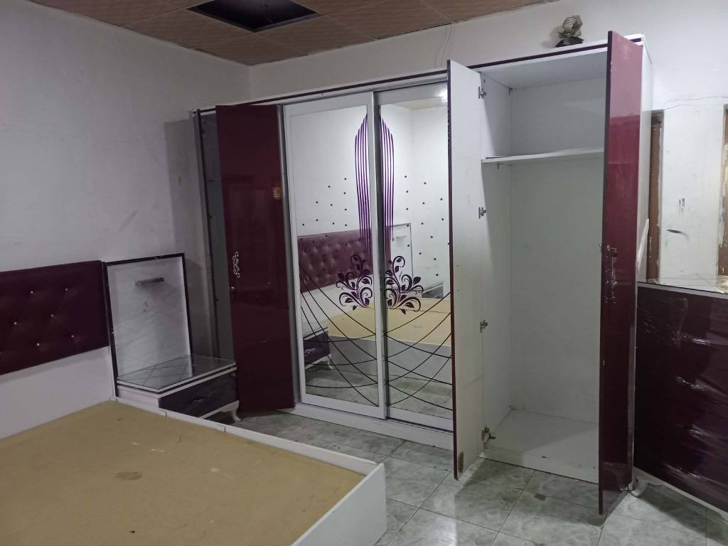 غرفة نوم للبيع نظيف كلش حلوه 7 قطع حلوه درجه اولى سعرها مناسب اي استفسار يراسل صفحه او يخابر على رقم *********** مكان كركوك كركوك, العراق
