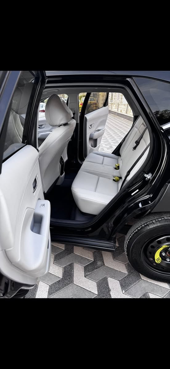 كونا_ 2024 دخول جديد فول  ماشيه 10 الاف
كلين تايتل بدون صبغ 

مواصفاتها (1/1)

ترجع وتتقدم بل بصمه -زلاجات - بانوراما _ بصمه _ شاشه متصله كار بلي _ تشغيل عن بعد _ كير تعليكَ - -دفع رباعي - هاند بريك بصمه_ اوتو هولد _ فور ويل _ 6 انظمه قياده _ شاحن لاسلكي _ 5 كاميرات  _ داخل LED متعدد الالوان _داخل ابيض ملكي جلد  _

ويل كب رياضي لهم- رادار امامي وخلفي وجانبي _ اشاير بالمري _ تنبيه الخروج من المسار _ قياده ذاتيه _ تبريد منفصل مناخين _ تدفئه  وتبريد بالكشنات _ تدفئه بالستيرن _ وبيها موصفات فوك الفول  

العنوان بغداد الاعظميه
سعر ١٦٨ وبيه مجال 

***********
