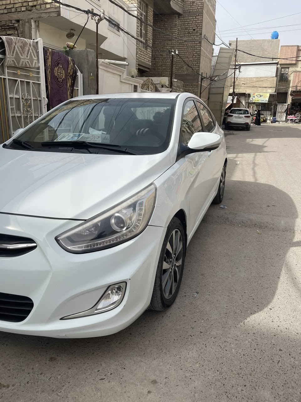 سلام عليكم من رخصت الادمن اكسنت موديل 16خليجي محرك 1600سياره جديده مال بيت رقم شبه مميز هزه جديده سنويه بسمي تحويل ثاني يوم سعر 110وبيهة مجال مكاني بغداد الخطيب الزراعي رقمي ***********
