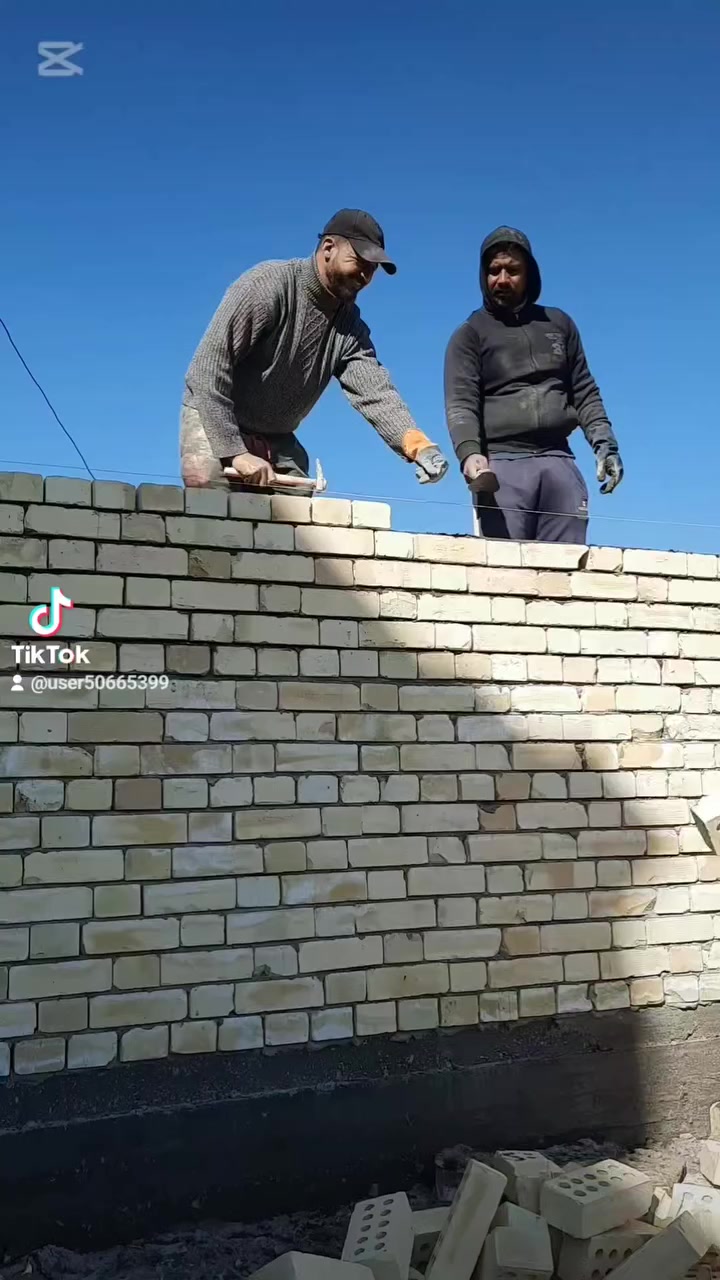 🖋💼
خلفه بناء متفرغ حالين شغل درجه مستعدون لكافة أعمال وحسب المواصفات الهندسية 
 أولى الدبل 400 الطابق الاول 450طابق الثاني التواصل ابو حسين القريشي للاتصال واتساب 
***********
