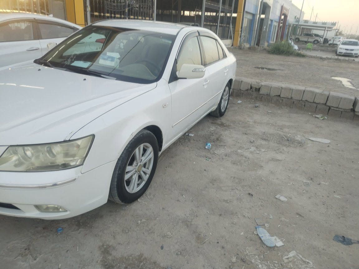 سوناتا خليجي موديل ٢٠٠٩
بيها قطعه تبديل واحده نفس اللون بدون صبغ
شاشه كامره كشنات جلد رقم بغداد انكليزي هزه ما منتهيه
مكينه 2400
مكان السياره بابل
للاستفسار
الاتصال ***********
***********
