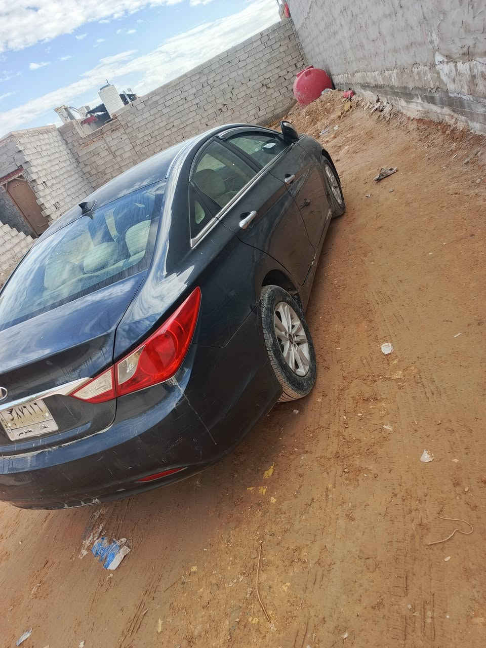 سوناتا للبيع مديل 12 رقم بغداد سنويه ل27 تنتهي كير مكينه كهربائيات تبريد كله مكفول  ماشيه 185 الف وارد امريكي بيها قطعتين بنيد وجاملغ مبدلات تحكامات جهتين اشاير بالمري والمري شفط  لون اسود ب95 وبيها مجال للشرايه مكاني نجف كوفه علوه الفحل 
***********
