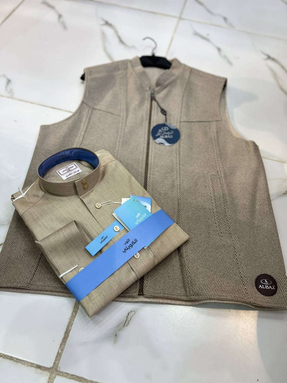 الإمارة للزي العربي
✨
يقدم لكم سيت 
يلك +دشداشة 
ليلك الباز
الدشداشة قماش ياباني درجة اولى 
كلّ القياسات متوفرة 💫
من ناحية ليلك او الدشداشة ✨
زورونا 
موقعنا 
الكائن
📍صورة الشهداء مجاور مندي حضرموت 
مقابيل المدرسة الإبراهمية 
للتواصل والاستفسار 
الاتصال ع رقم ‭٠٧٨٤ ٣٥٦ ١٣٧٦‬
