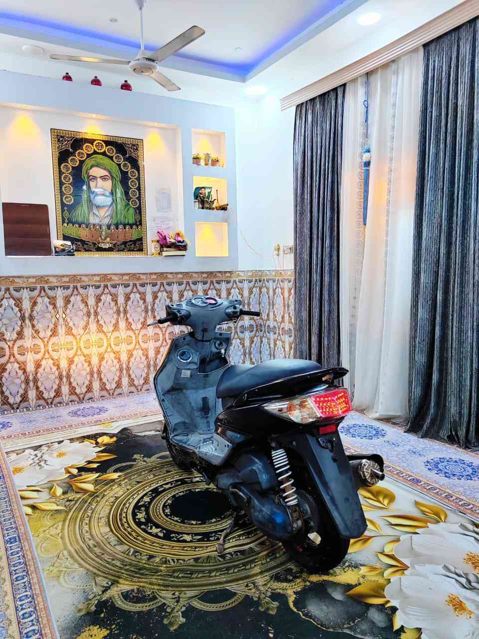 للبيع سكنس فحل ياباني حاويه رمبه كفاله محرك بالكارتون تجيب فيتر وتفحص كلشي شغاله بلاد ما مفتوحه عينه شغاله دراجه كله بلاد من الطول لطول الدراجه تاخذه تدعيلي عليه جديده كهربايات سلف هندر اشاير رباعيه كلشي شغال دراجه جاهزه السعر مليون وبيه مجال لشراي رقم الهاتف *********** المكان البصرة قضاءالقرنة القرنة, البصرة
