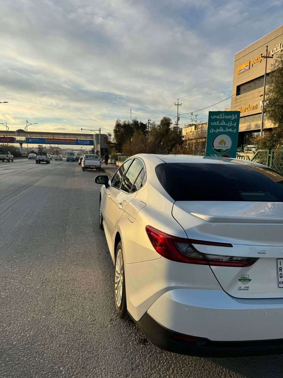 toyota camry 2025LE xliji

تۆیۆتا کامری 2025LE خلیجی فول مواسەفات ٦٠٠٠رۆشتوە وەکو سفر وایە سەیارەکە زۆر جوان و پاکە هیچی نیە سەیارەکە بەس بۆنیدی بۆیاخ ئەستورە

سعر:٢٩٠گەلا

*********** شمشمل, السليمانية
