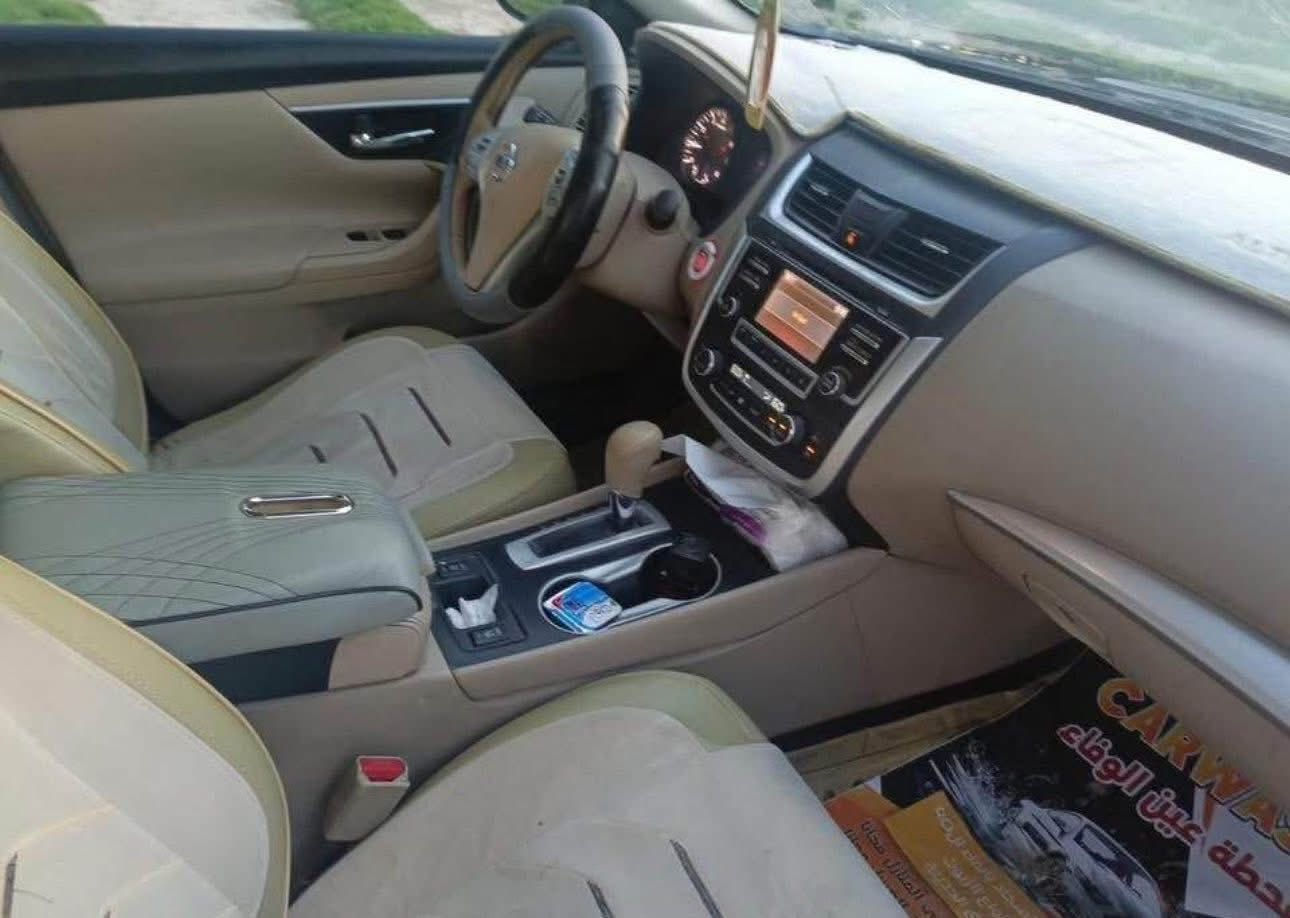 نيسان التيما 2017 فول 1/1 
رقم 16 جديد سنوية لل 29 

المواصفات :
فتحة سقف
بصمة تشغيل
بصمة ابواب
تشغيل عن بعد 
محرك 2500 
بجم كبس
داخل بيجي 
كشنات جلد
كشنات كهرباء
هيتر كشن
هيتر ستيرن
تبريد قطعتين
شاشة وكاميرا بلادي
كروز وتحكمات كاملة 
مفولة للاخير 

سياره ماشية 120 الف كم كير ومحرك شرط 
الضرر قبق صندوق ونص جاملغ خلفي وبيها هنا قطعتين كلير اثر بطش والفديو موجود قبل الصبغ 

السعر 118$ مكانها كربلاء
بيع او مراوس 
للاتصال ‭***********
