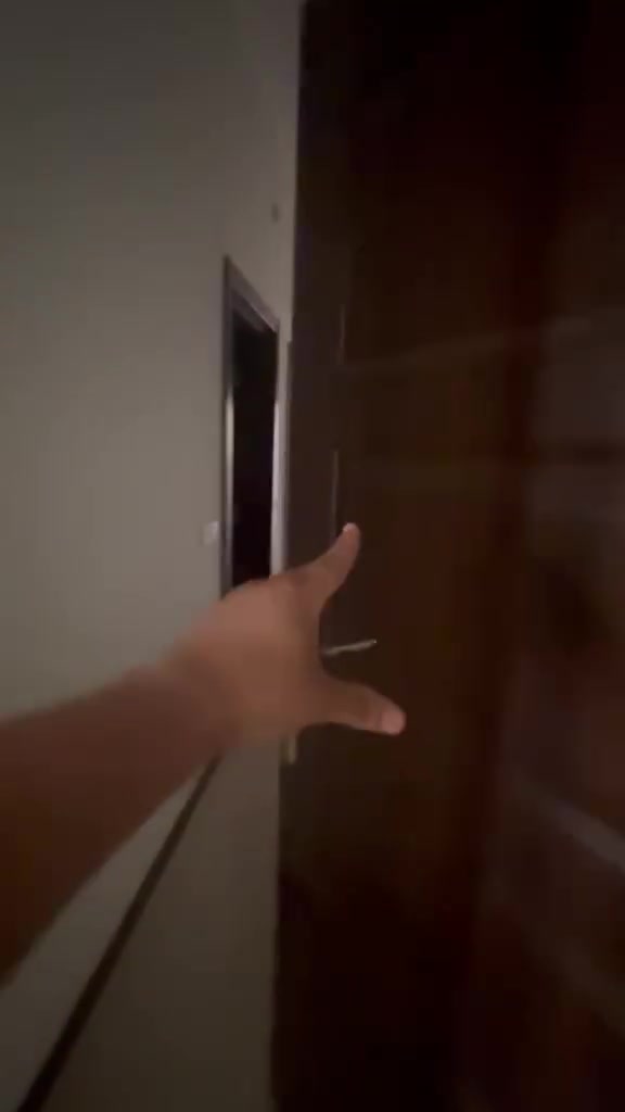 *********** شارع عمر ٧٥٠ الف إيجار
