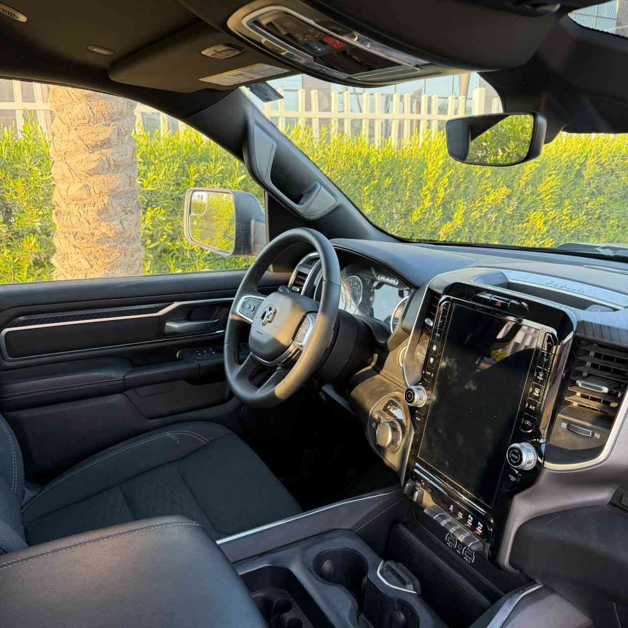 السلام عليكم ترهم مراوس
دووج رام 2025 

فئة Lone star ⭐️ 

باب طويل بدي قصير

يسره كلير

ماشية 11 الف ميل 

محرك 6 سلندر توين تيربو 

رادرات 360 

شاشة تيسلا بلادية

سستم الباين 

رادار امامي  

تثبيت مسار 

اماكن تخزين تحت المقاعد الخلفية 

قاصة 

كامرة دوارة 

صور الحادث مرفقة التفاصيل كلها مذكورة 

حادث جدا بسيط بنيد تبديل وصبغ وجاملغ

والسيارة مصلحة بالوكالة بامريكا وحتى السستم الايرباك  بلادي  

 ***********

بغداد البياع
السعر 375
