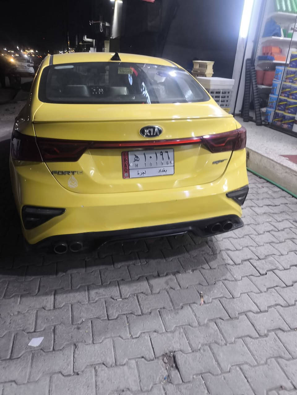 سلام عليكم كيه فورتي مديل 21 فول عدى الفتحه محرك تيربو 1600 السعر 130 وبيها مجال العنوان بغداد 
***********
