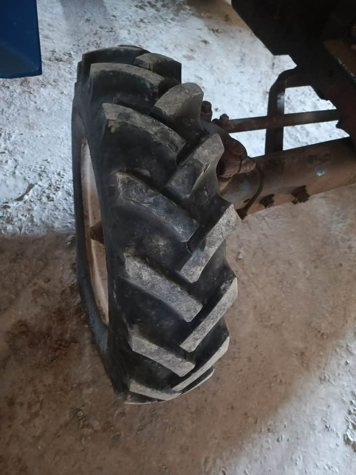 اعجال تركتر فورد قياسهن 38 جداد للبيع 0504800865


**إذا كنت صاحب هذا الإعلان وتريد حذفه لأي سبب، رجاءا أرسل رسالة إلى الدعم الفني**