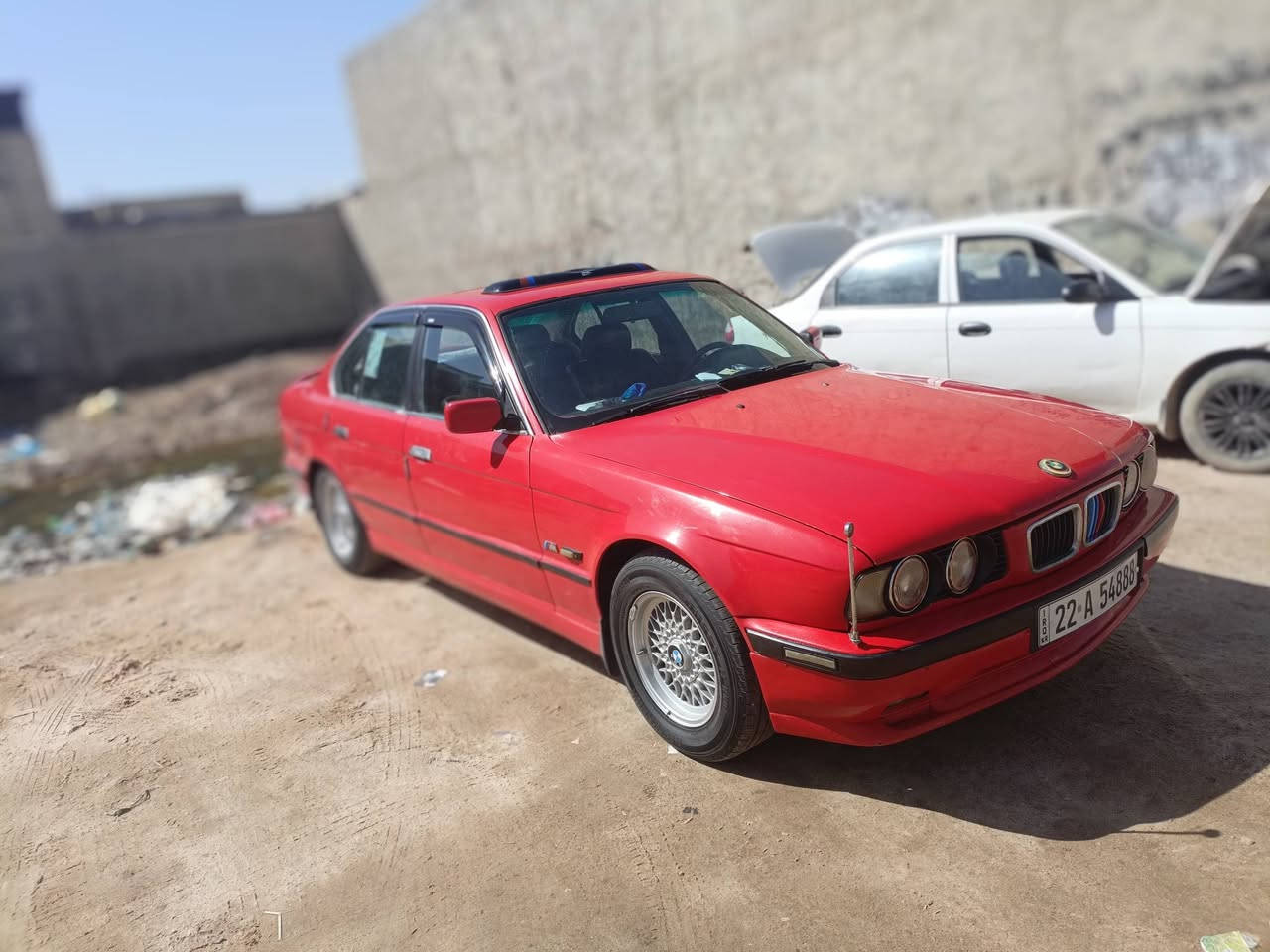 السلام عليكم ورحمه الله وبركاته بي ام دبليو 525  رقم شبه مميز سياره خير من الله تبريد ثلج غرفه نضافه فول مصبوغه عام جماليه تايرات 4جدد جواها ويلكب خليه جديد حداديه فول بيها فقط قبق الولفات يرادله تبديل يعبر دهن بسيط شرط لا تنقيص ولا تبخير المكينه ولكير يخبل لا تاخير ولا صفنه شلعه تخبل ولايرفلو تعبان يرادله تبديل السياره موجوده بالبصره  ولسياره سنويتها لل2030  وراعيها بطراف الحله بعون يريد تحويل وهاذ رقمي الي يحب يتواصل وياي ***********واذا اكو مراوس بسياره  صالون حسب القناعه يتفضل موجود فيس واتساب واتصال السعر 60 وبيها مجال قليل السياره متعوب عليها
