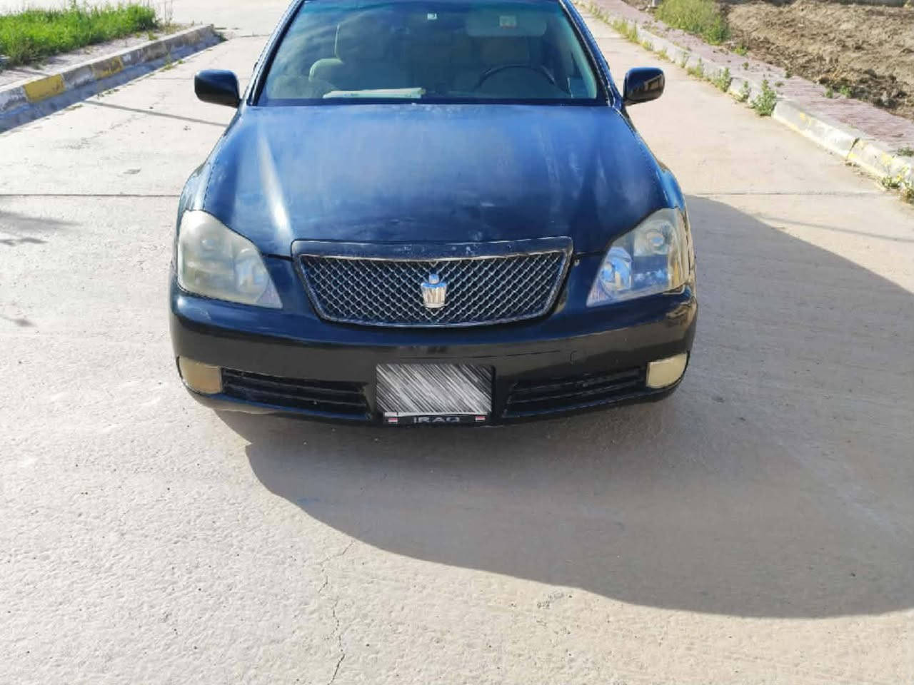 سلام عليكم
شاهينه كراون للبيع 
مديل 2005 اصل 
سياره ادوات وحاجز الهاا استماره تسجيل ✔️
سياره. لون اسود جاهزه من كلشي 
مكينه وكير وحداديه كفالـه 
كهربائيات كلهاا شغاله 
ملاحظه السياره بيه كص 
السعر 45 وبيه مجـال 
العنوان: الدوانيـه 
الاستفسار اتصال على الرقـم ***********
🔹غير متواجد على الفيس
