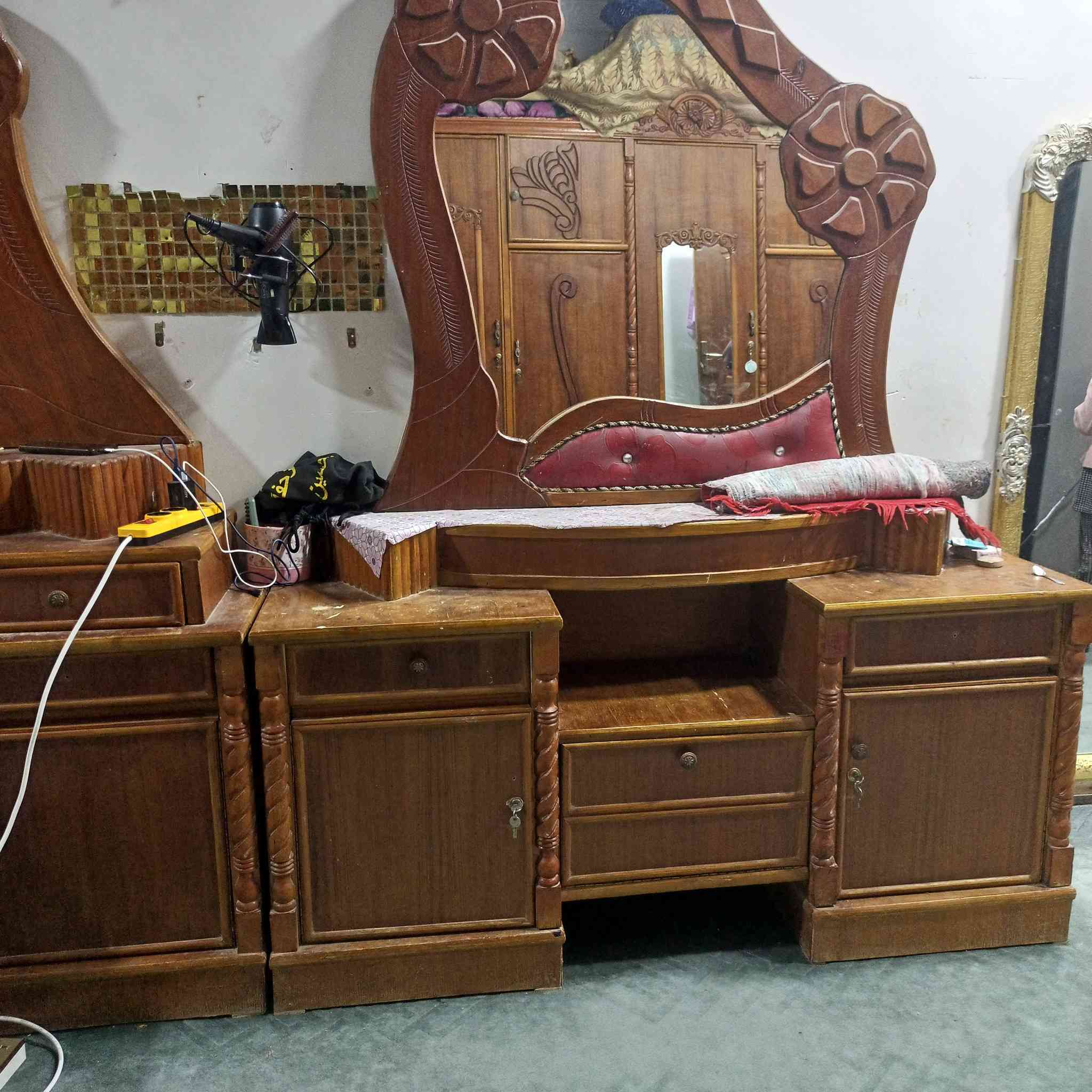 السلام عليكم غرفه اغشاب البيع تزكام عراقي  رايده ب  مليون وبيه مجال أحله من الصوره تر


**إذا كنت صاحب هذا الإعلان وتريد حذفه لأي سبب، رجاءا أرسل رسالة إلى الدعم الفني**