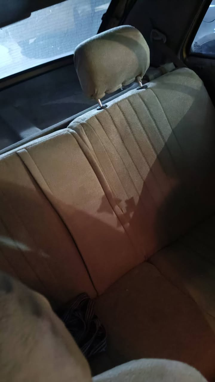 عندي شيري كوين 2010 بيع كير محرك مكفول تبريد منقص غاز بس شغال مابي شي مكينه خرسه عينه وصينيه وكلج وبولبرن قبل 3ايام امدلهن صدر قبل 3ايام بدله منضومه بانزين جديده قبل سبوع شادها غرفتها جديده ارضيه جلد حتئ صندوك جلد مصفره هيئه وغرامه تحويل مباشر سنويتها لل2030 مكاني العامريه .سعر 24وبيها مجال  ***********
