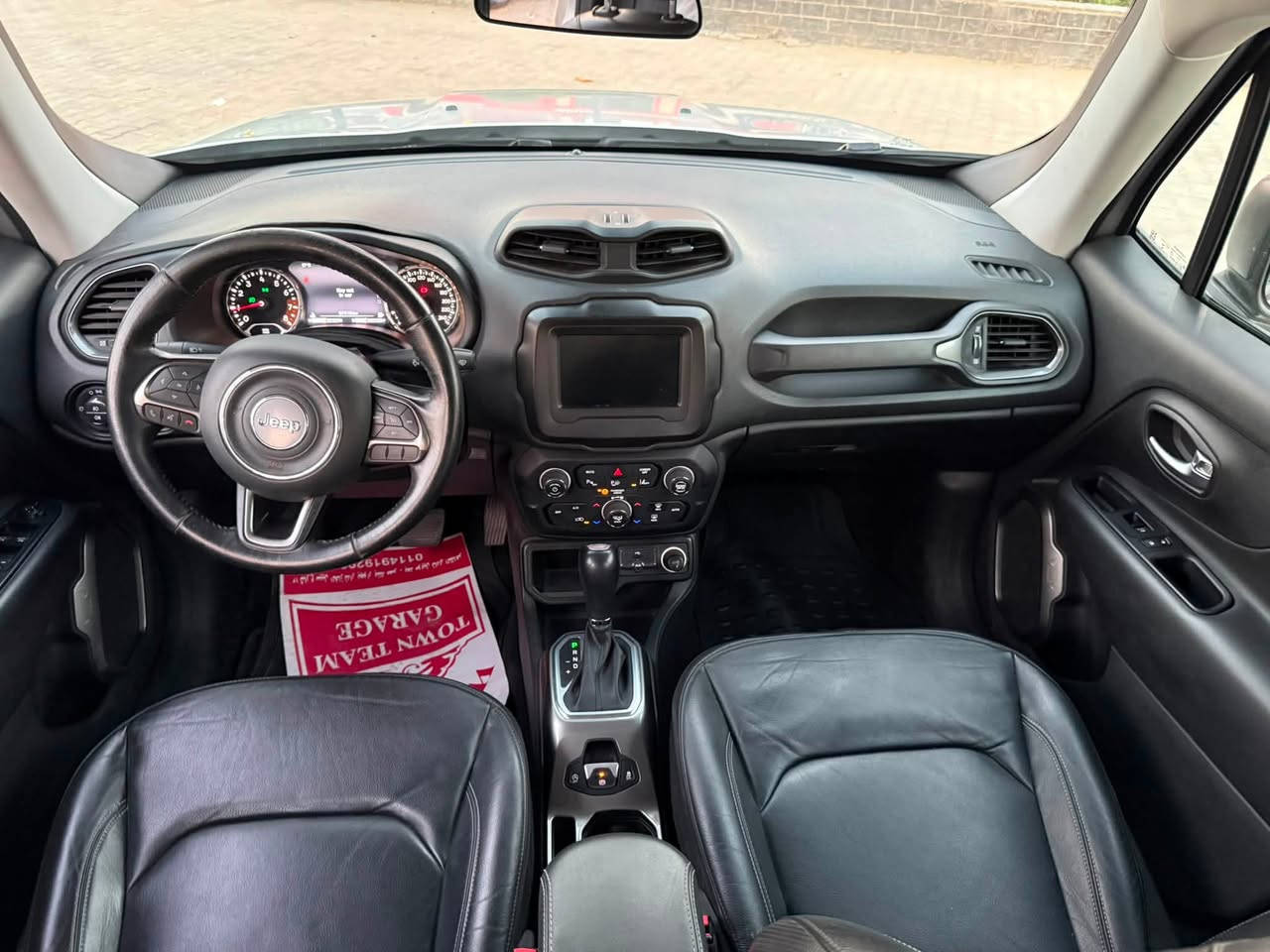 جيب رينيجيد 2019 Limited _ عداد 67 km صيانة توكيل
فابريكة برة وجوة بالكامل  للتواصل 01099201710 📞

هاي لاين  ( بصمة داخلية وخارجية- جنوط - كراسي كهربا - صالون جلد-كاميرا خلفية - مثبت سرعة - تصحيح مسار ) 

 رخصة ٣ سنوات مرور الوايلي - كاوتش جديد 

مستعد الكشف و الفحص في التوكيل   

0️⃣1️⃣0️⃣9️⃣9️⃣2️⃣0️⃣1️⃣7️⃣1️⃣0️⃣📞
مدينة نصر محور شينزوابي

متاح جميع انظمة التقسيط ( - شركات - بنوك )


**إذا كنت صاحب هذا الإعلان وتريد حذفه لأي سبب، رجاءا أرسل رسالة إلى الدعم الفني**