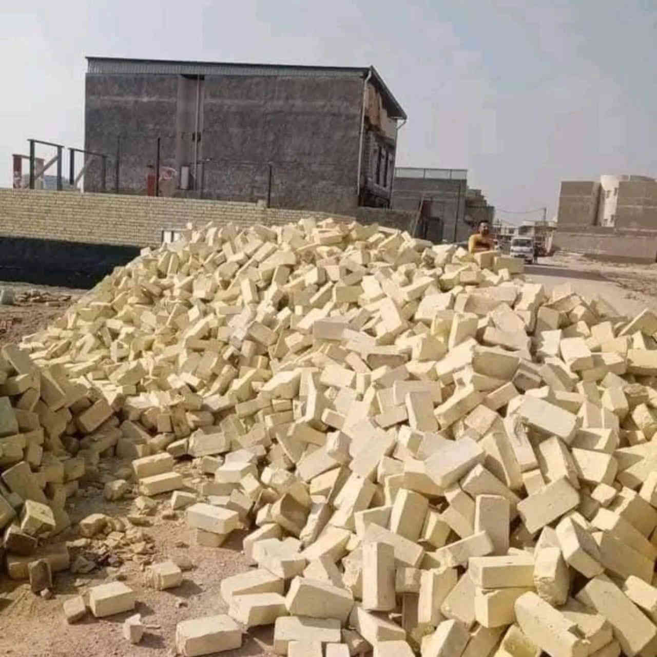 يتوفرا طابوك الاصلاح طابوكه لون وقالب وعدد مضبوط وبي زياده ***********
