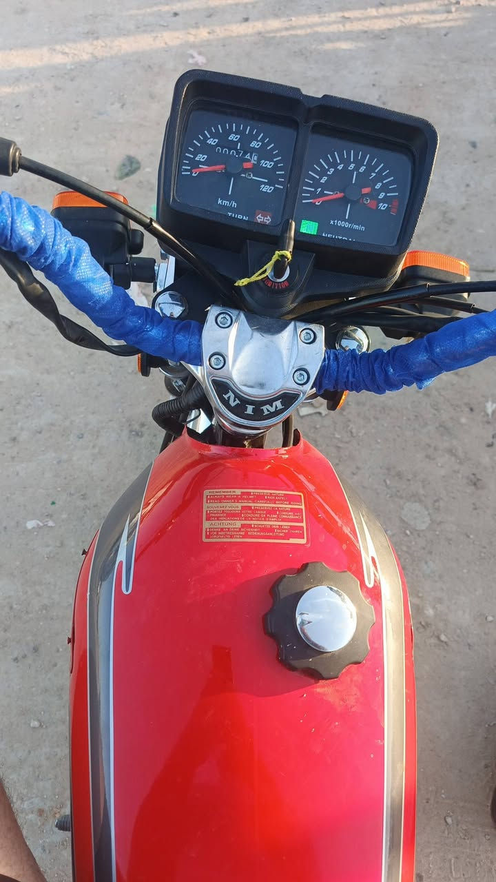 السلام عليكم 
للبيع دراجه نامه  موديل27زيرو بعده جديده  اوراق اسكنر وصل معرض موجود بسمي دراجه مكفولة كفالة عامه   اوراق اسكنر شاصي رفيع 3احرف  سوبايه طابقين  دراجه شلعه أو معدل فول مكان كربلاء كربلاء شبانات مدرسه اليتام الاستفسار عن الرقم *********** 
فدوه ما يعجبك المنشور لأ اتعلق واله تتصل واله اطب خاص  السعر 675 او بيه مجال بسيط كلش
