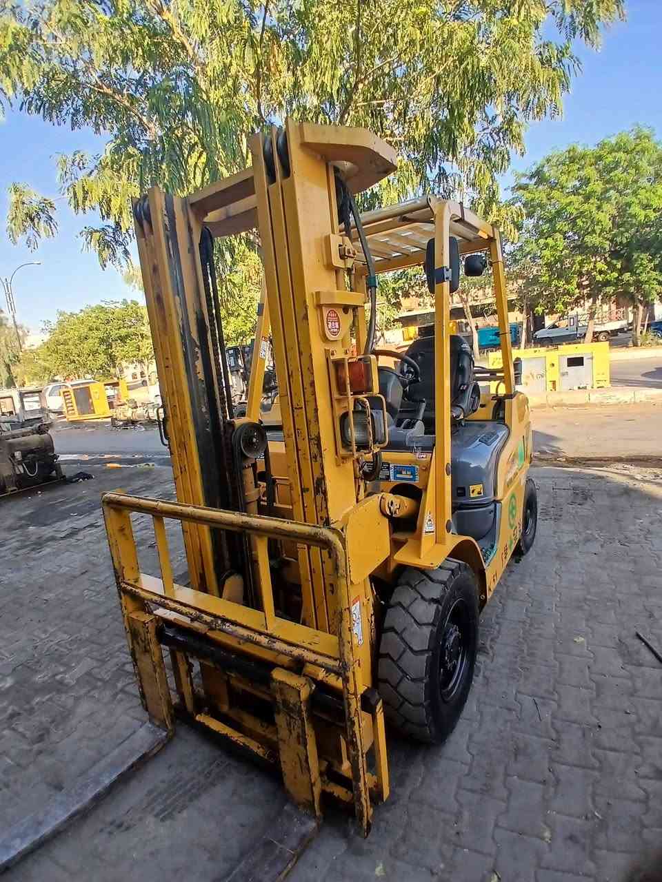 السلام عليكم للبيع رافعة مسيبوشي 2.5 طن 3حركات 3سلايتات بانزين غاز موديل 2011 أوراق منفيست كاتي
العنوان سامراء 
للاتصال ***********
السلام عليكم للبيع رافعة مسيبوشي 2.5 طن 3حركات 3سلايتات بانزين غاز موديل 2011 أوراق منفيست كاتي
