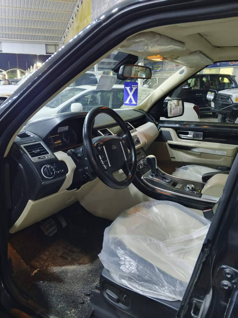 السلام عليكم سياره رانج موديل 2011 سياره فول 1-1 خليجي مكفوله مكاني نجف سعر 165 ‏‪***********‬‏
