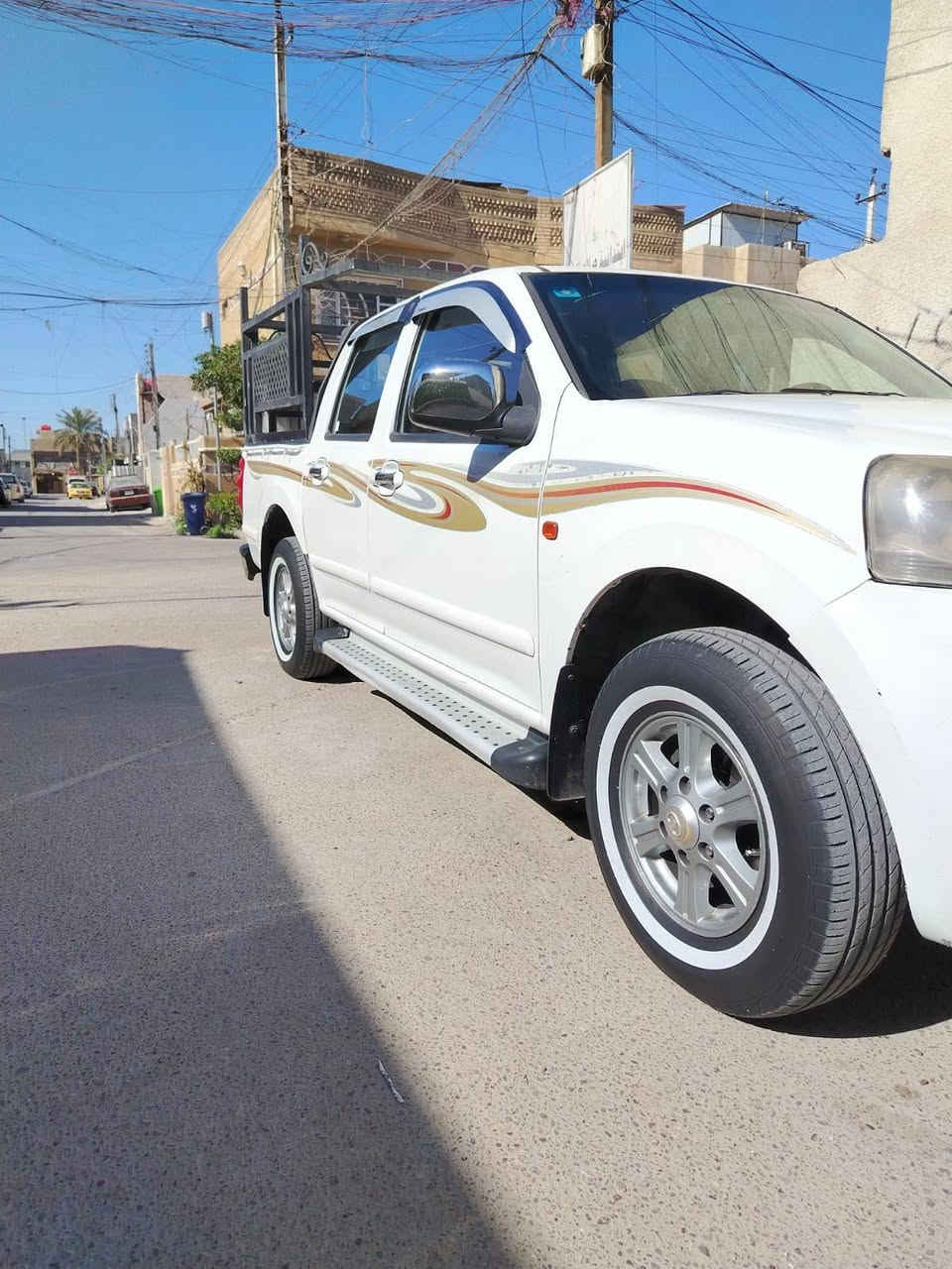 سلام عليكم كريت وال 15 مكفوله من الصبغ بيها بس بارد سياره جاهزه مابيه نقص تبريد جديد تخم تاير جديد رقم بغداد مكاني البياع حي الرساله *********** السعر 80
