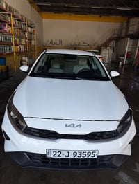 سيراتو مديل 24 السياره مواصفات عاديه  مكينه 2000 السياره ماشيه 28 الف ...