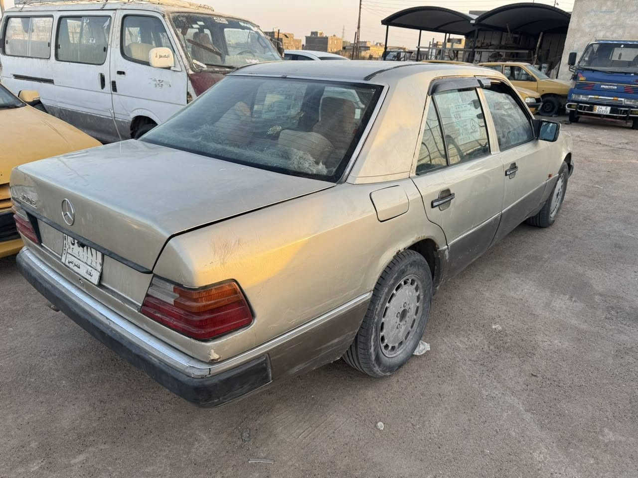 مارسدس دب محرك بطه  سياره جاهزه حداده تخم تاير تبريد شغال سعره 35 بيه مجال مكاني بصره الهارثه معرض الجوادين ***********
