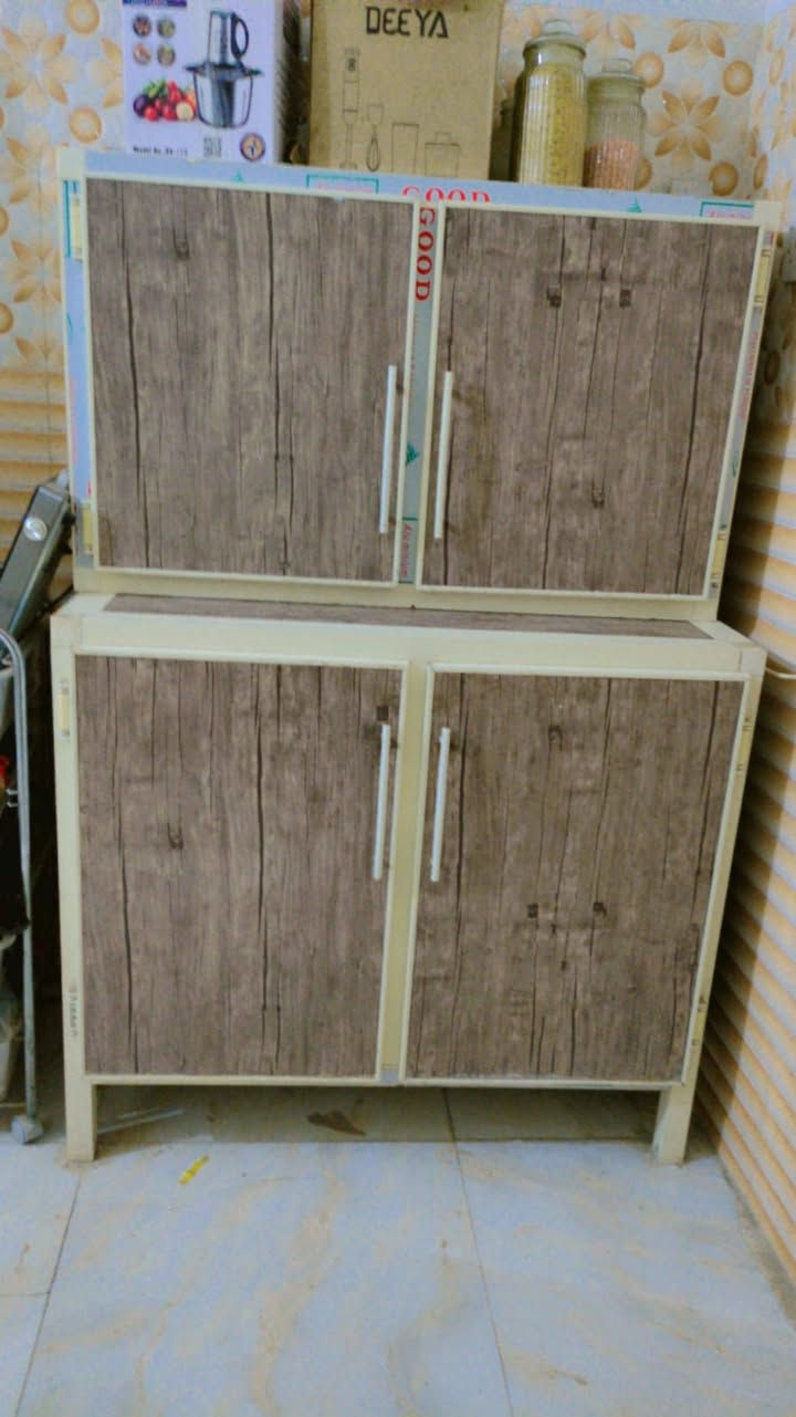 بنات والله كلش نضيف ماخذته ب٢٥٠لن تركي صنعه مو خليجي  بس لن بيعه مستعجله اريده ب١٥٠ وبطنه كبيره


**إذا كنت صاحب هذا الإعلان وتريد حذفه لأي سبب، رجاءا أرسل رسالة إلى الدعم الفني**